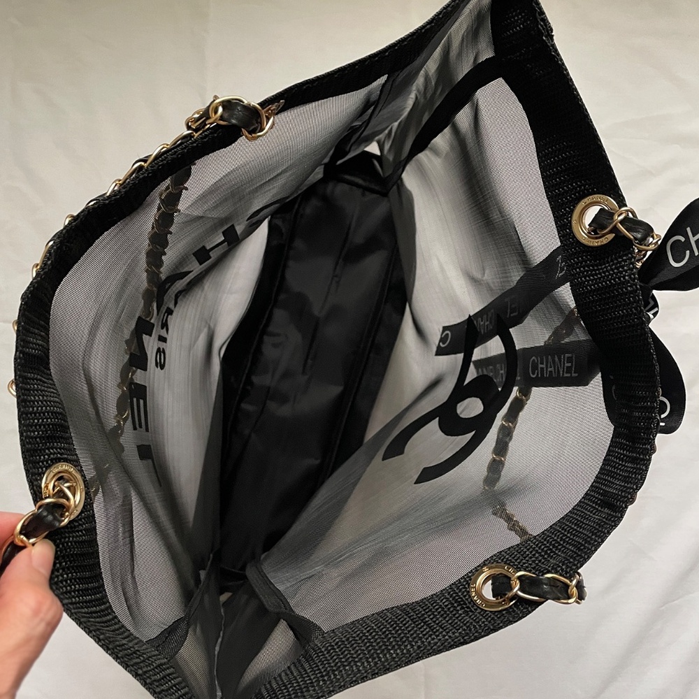 ~Chanel GWP Black Mesh Tote Bag with Gold Chain Straps - Picture 6 of 15